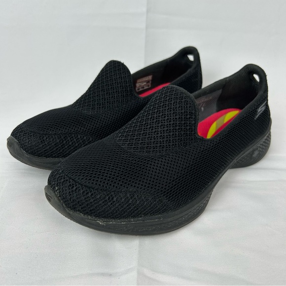 Skechers Go Walk 4 Lightweight Slip On Walking Shoe Black Size 8.5 - Picture 1 of 10